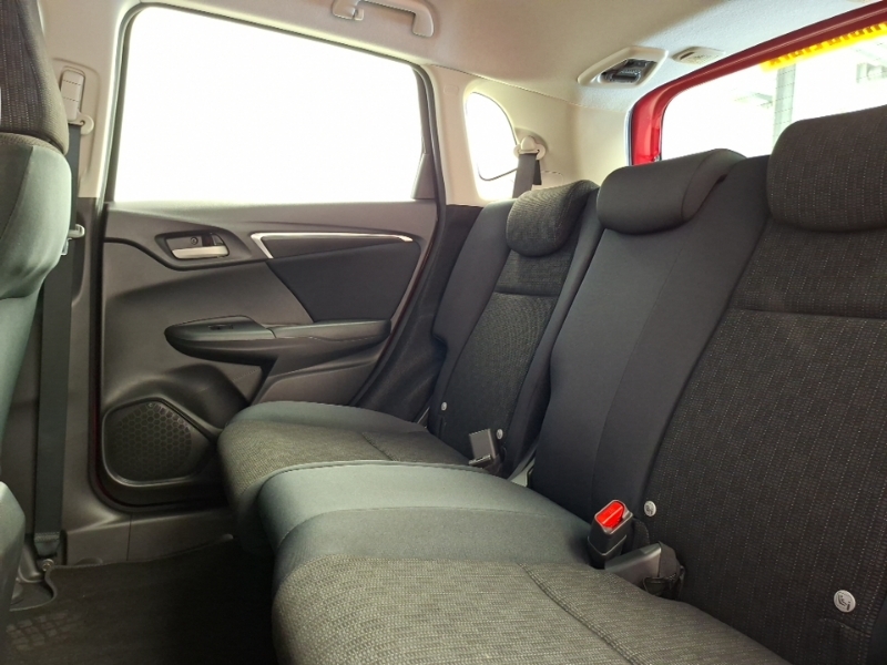 Honda Jazz 1.3 Se Cvt Red #6