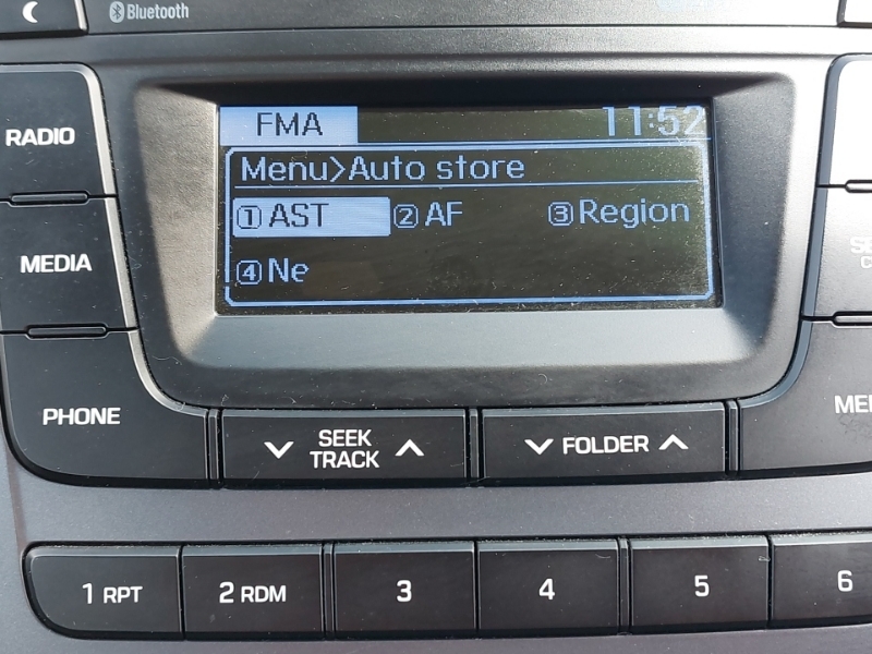 Hyundai I10 1.2 Premium Se Sat Nav Bluetooth Cli Red #8