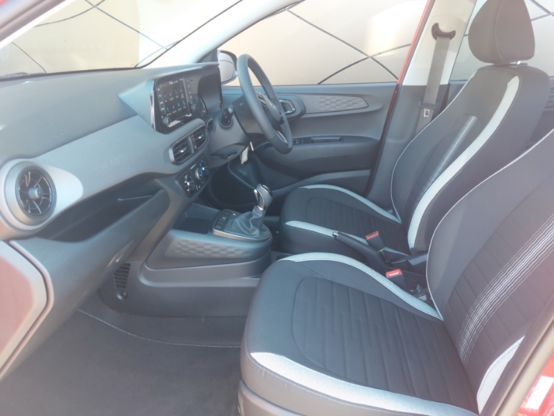 Hyundai I10 1.0 63 Advance Nav Red #5