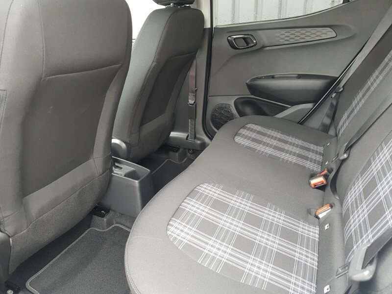 Hyundai I10 1.2 79 Premium Nav Grey #6