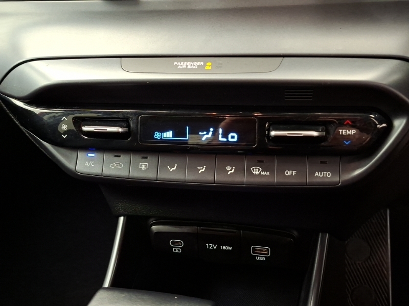 Hyundai I20 Hatchback Green #16
