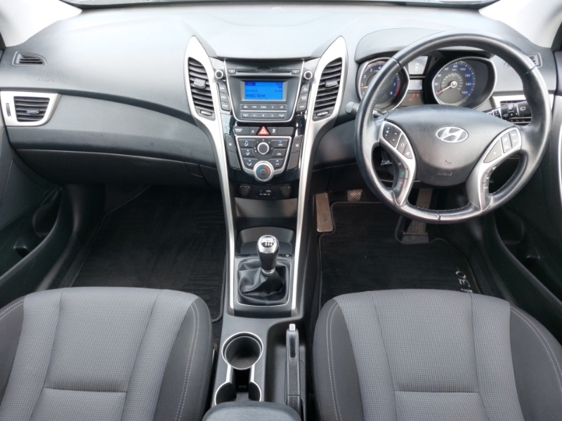 Hyundai I30 1.4 Blue Drive Se Silver #3