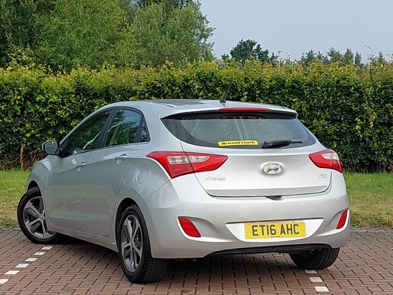 Hyundai I30 1.4 Blue Drive Se Silver #2