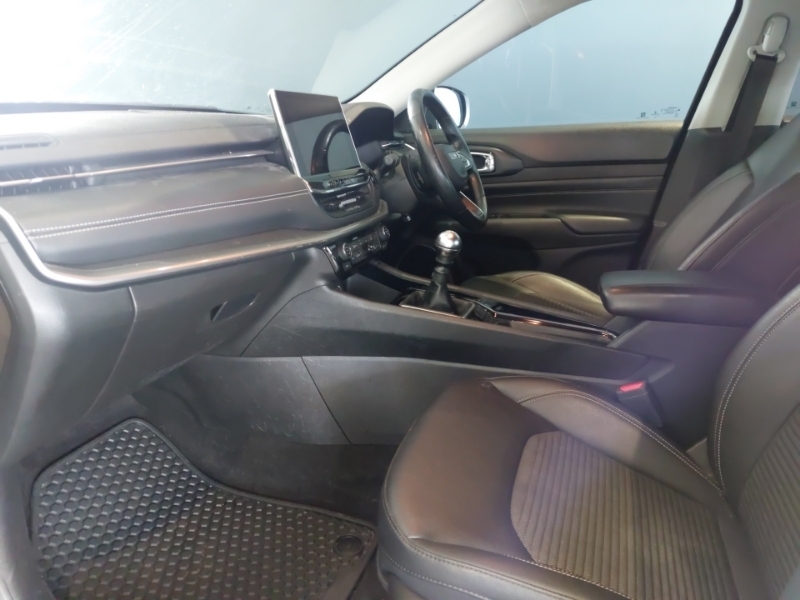 Jeep Compass 1.3 T4 Gse Limited Black #5