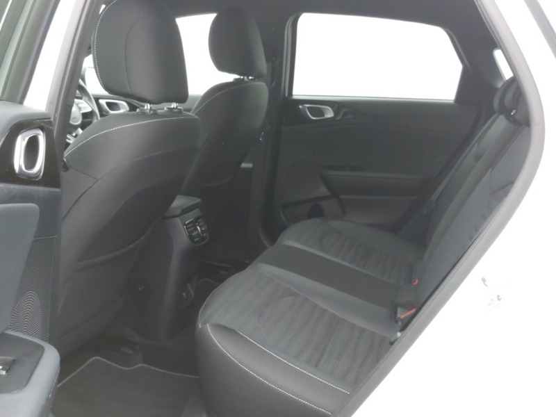 Kia Ceed 1.5T Gdi Isg Gt-line White #6