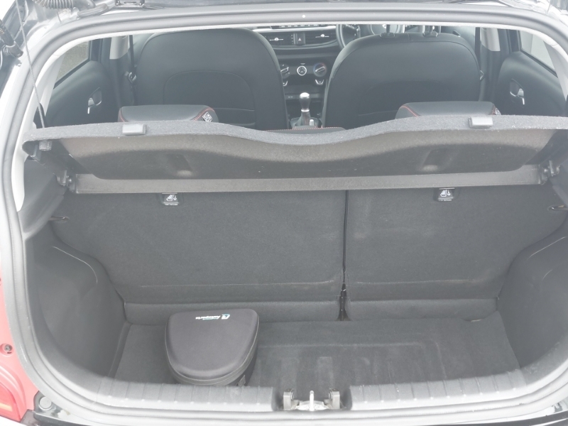 Kia Picanto Hatchback White #18