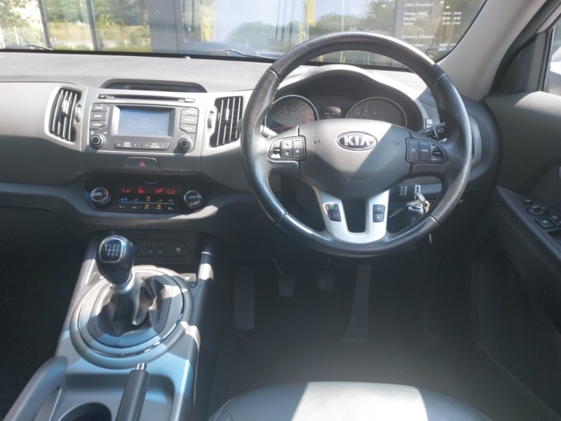 Kia Sportage 1.7 Crdi Ecodynamics 1 White #8