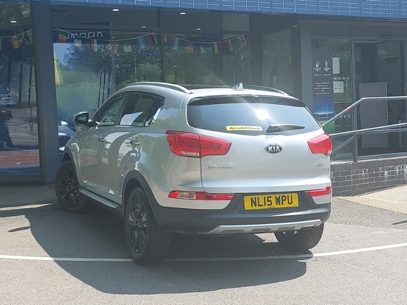 Kia Sportage 1.7 Crdi Ecodynamics 1 White #2