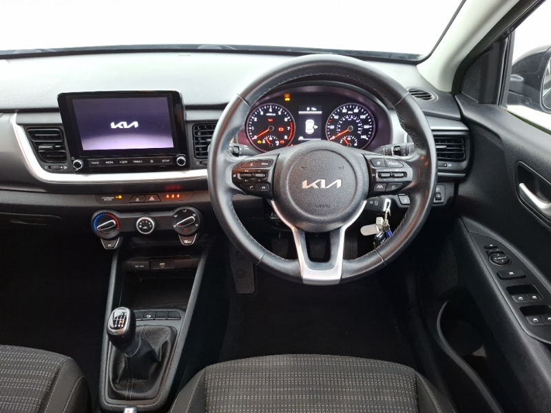 Kia Stonic Black #8