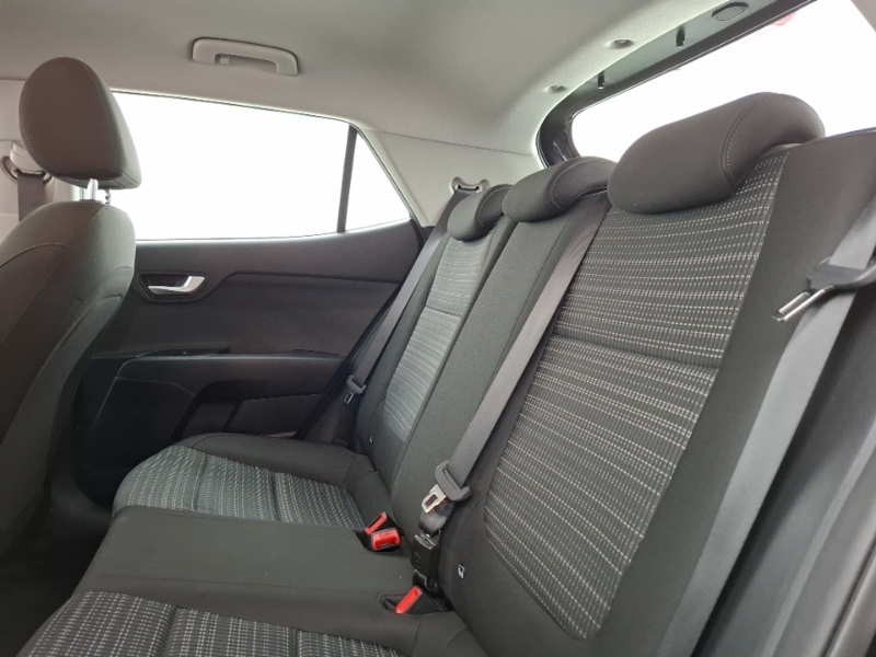 Kia Stonic 1.0T Gdi 99 2 Black #6
