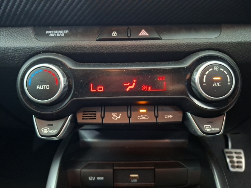 Kia Stonic 2 Black #16