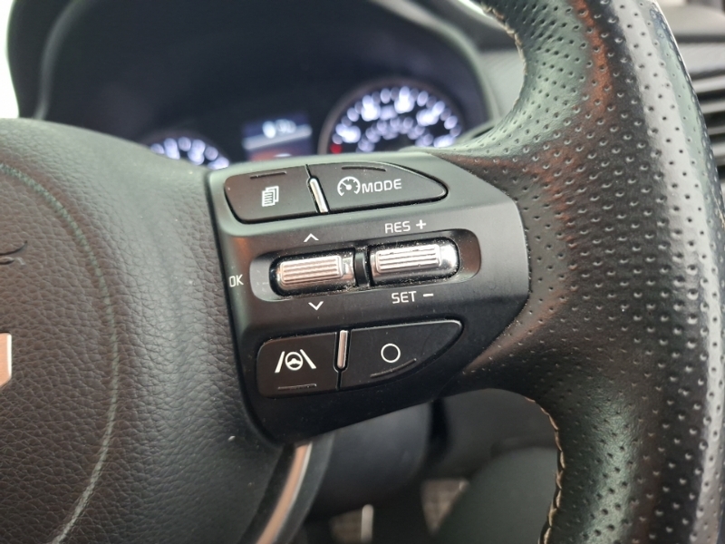 Kia Stonic 2 Black #13