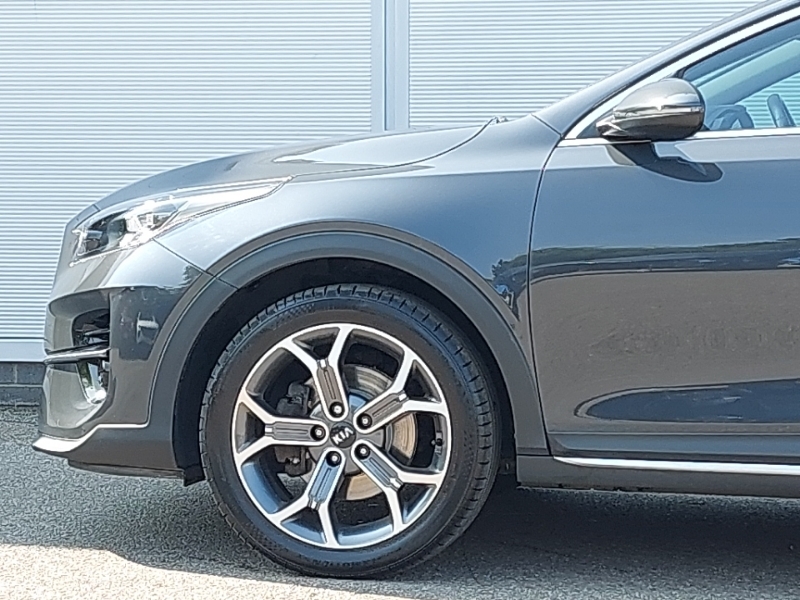 Kia Xceed 3 Black #19