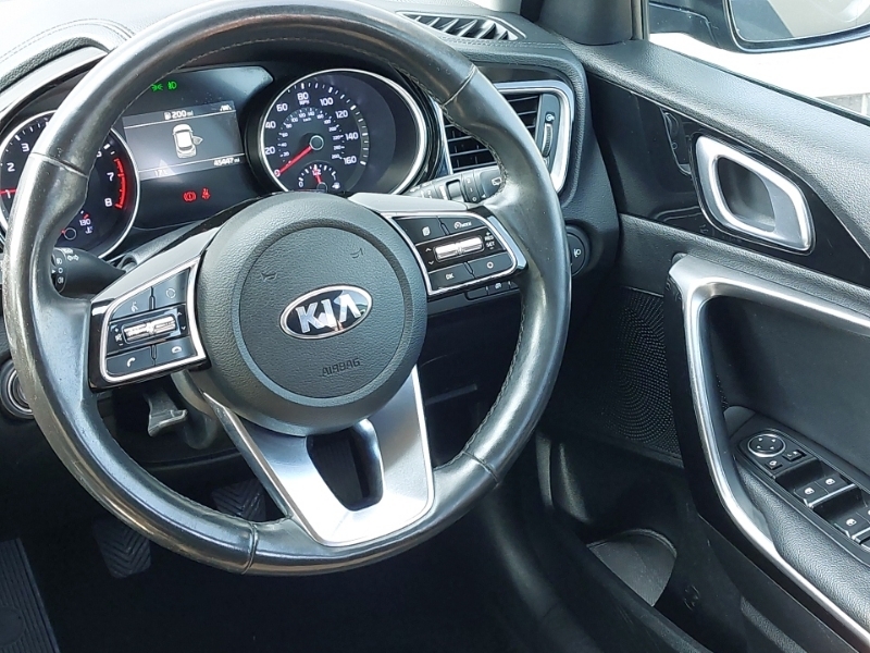 Kia Xceed 3 Black #8
