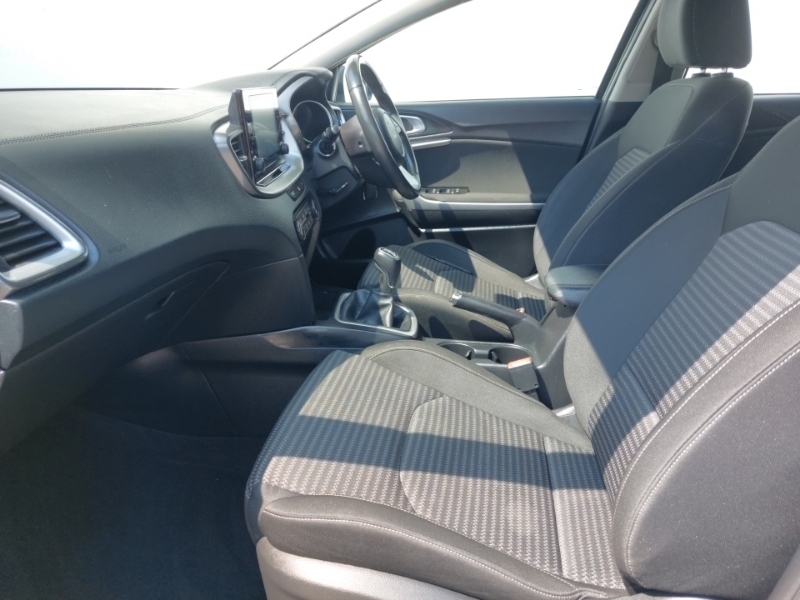 Kia Xceed 1.0T Gdi Isg 2 White #5