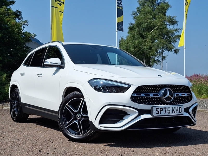 Mercedes-Benz GLA Class Gla 200D Amg Line Executive White