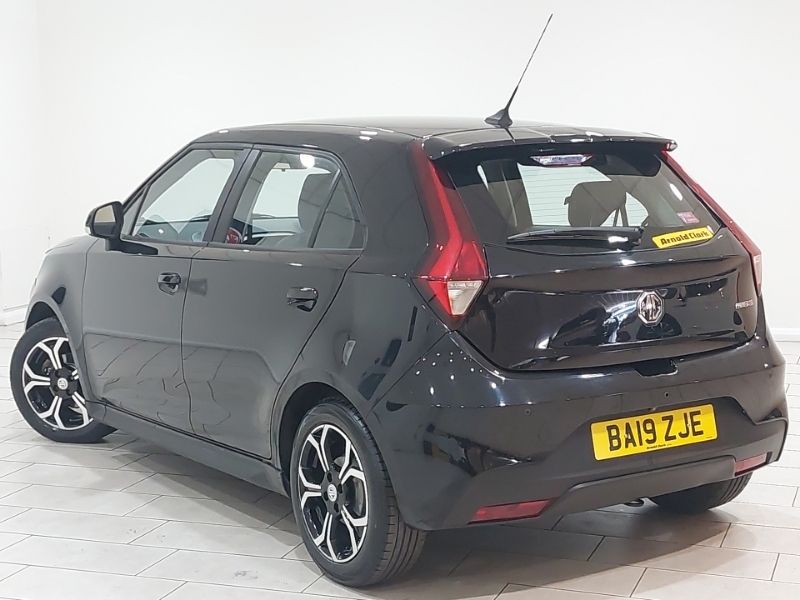 MG MG3 1.5 Vti-tech Exclusive Black #2
