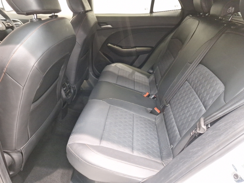 MG MG3 1.5 Hybrid Trophy White #6