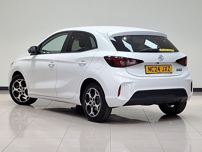 MG MG3 1.5 Hybrid Trophy White #2