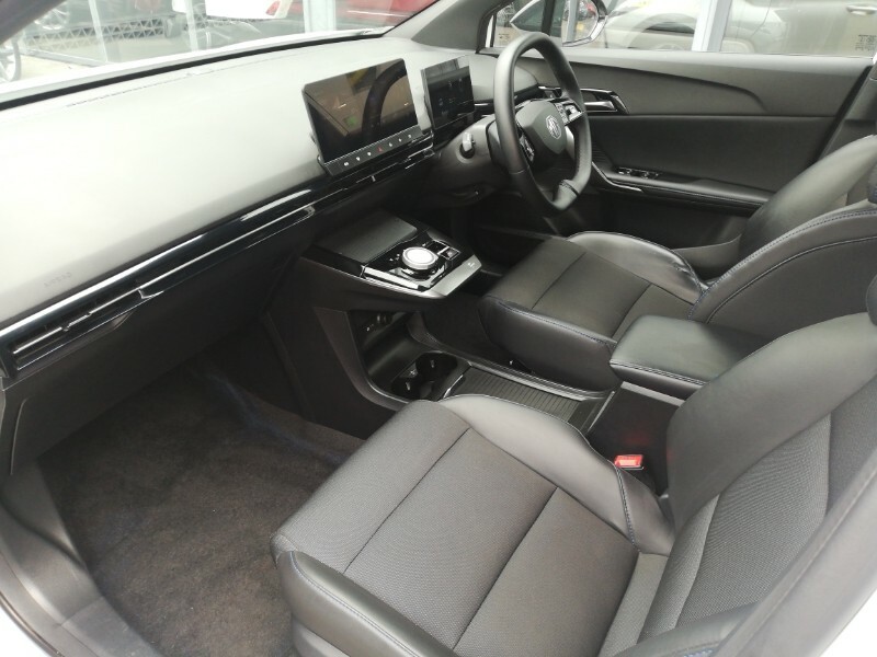MG MG4 150Kw Trophy Ev Long Range 64Kwh White #5