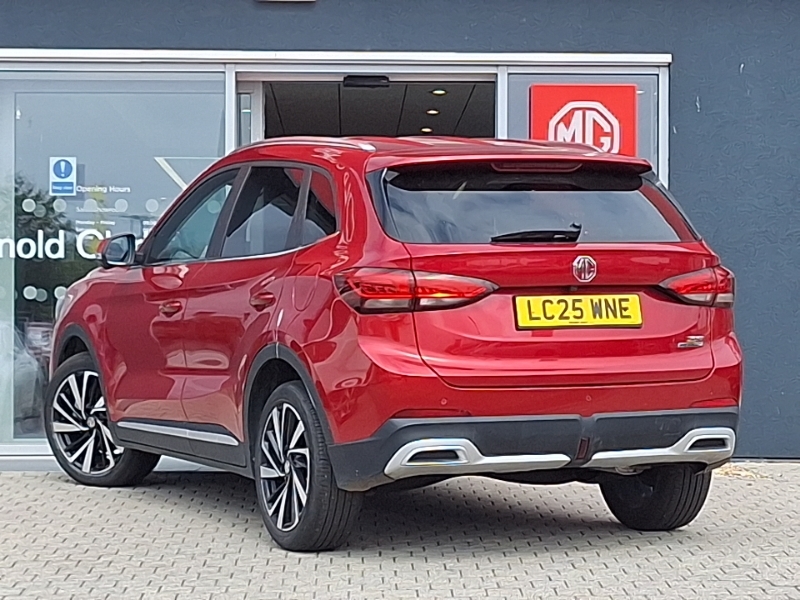 MG ZS 1.5 Hybrid Trophy Red #2