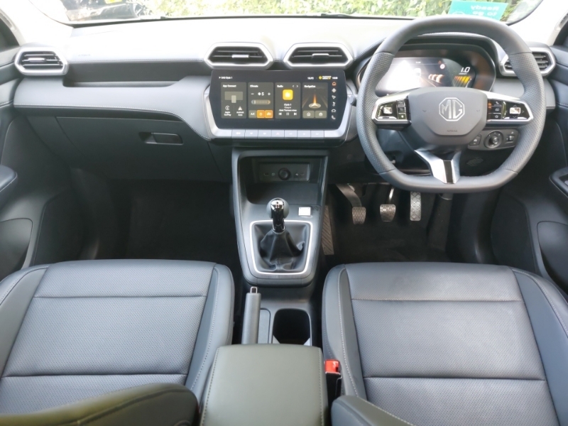 MG ZS 1.5 Se White #3