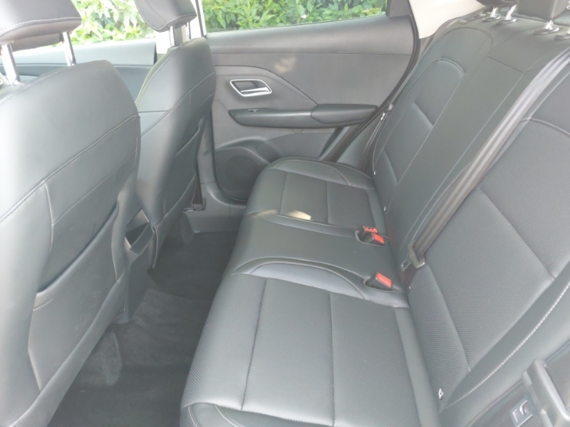 MG ZS 1.5 Se White #6