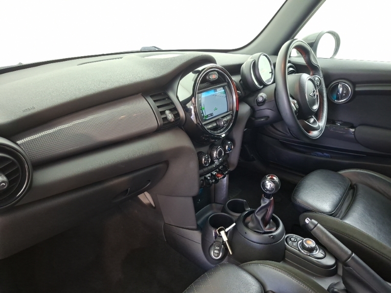 Mini Hatch 1.5 Cooper Sport II YC19EEG White #5
