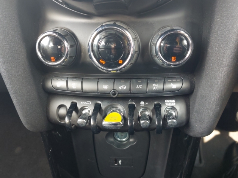 Mini Hatch 1.5 Cooper Classic Premium Silver #15