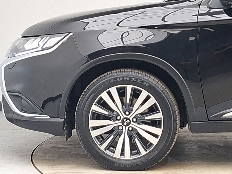 Mitsubishi Outlander Exceed Black #19