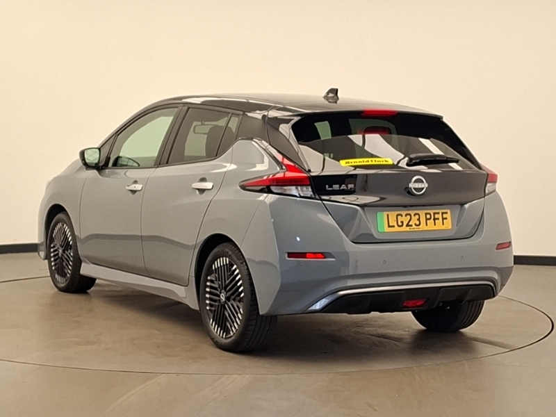 Nissan Leaf 110Kw N-connecta 39Kwh LG23PFF Grey #2