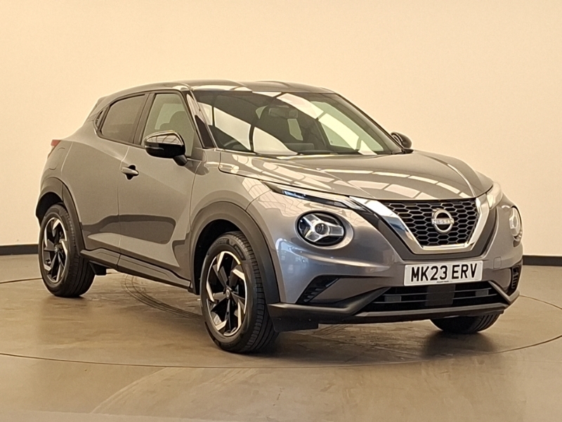 Nissan Juke Automatic Grey #1