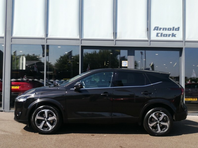 Nissan Qashqai 1.3 Dig-t Mh N-connecta Black #4
