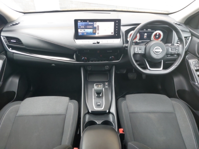 Nissan Qashqai 1.3 Dig-t Mh 158 N-connecta Xtronic DY73ZVX Black #3