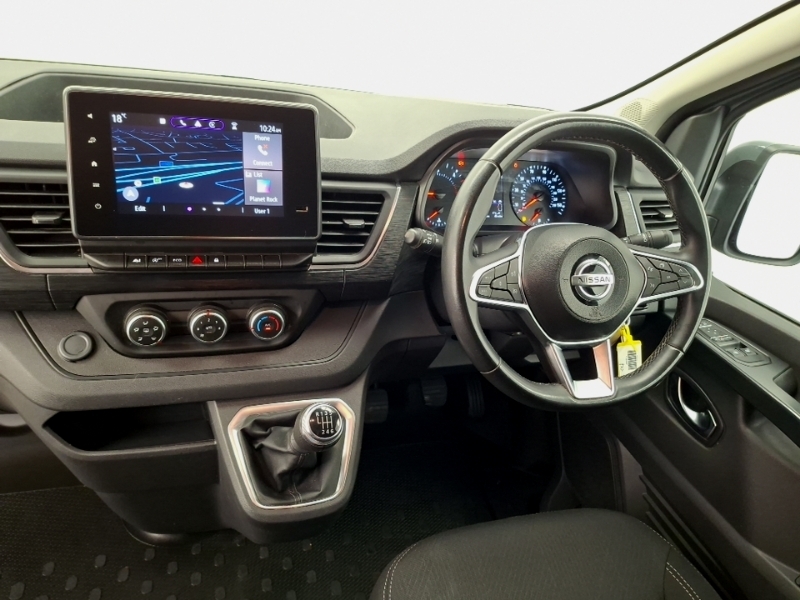Nissan Primastar Acenta White #8