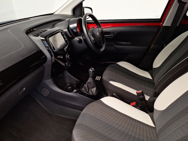 Peugeot 108 1.2 Puretech Collection Red #5