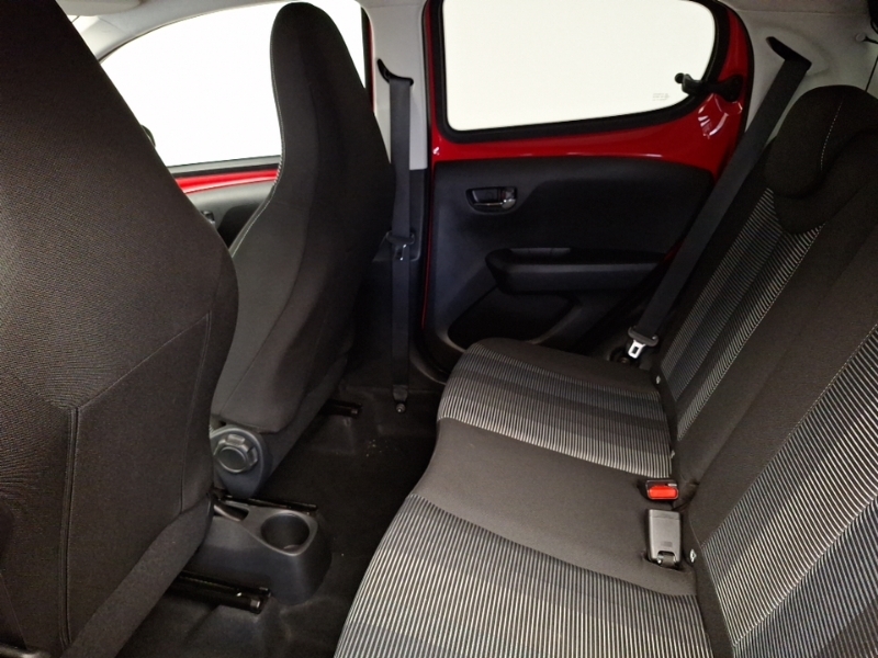 Peugeot 108 1.2 Puretech Collection Red #6