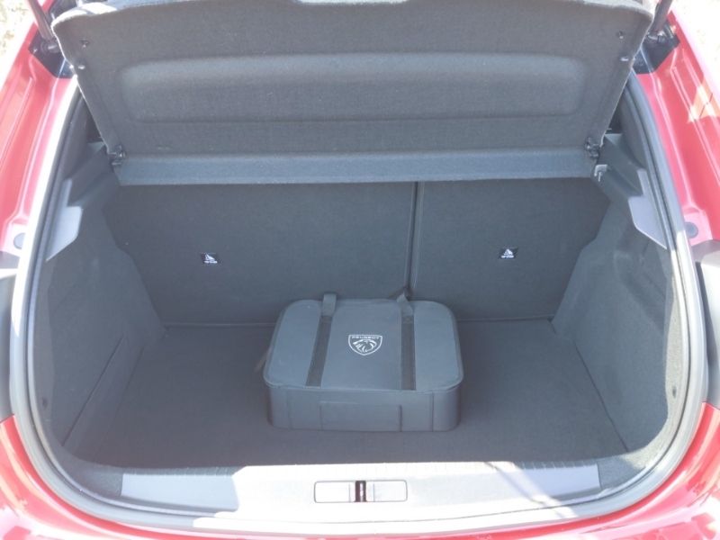 Peugeot e-208 Hatchback Black #18
