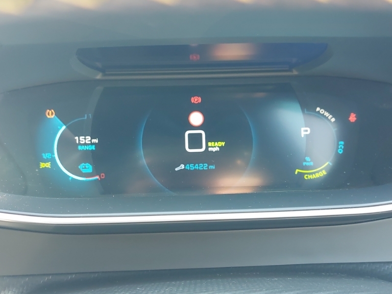Peugeot e-208 Hatchback Black #17