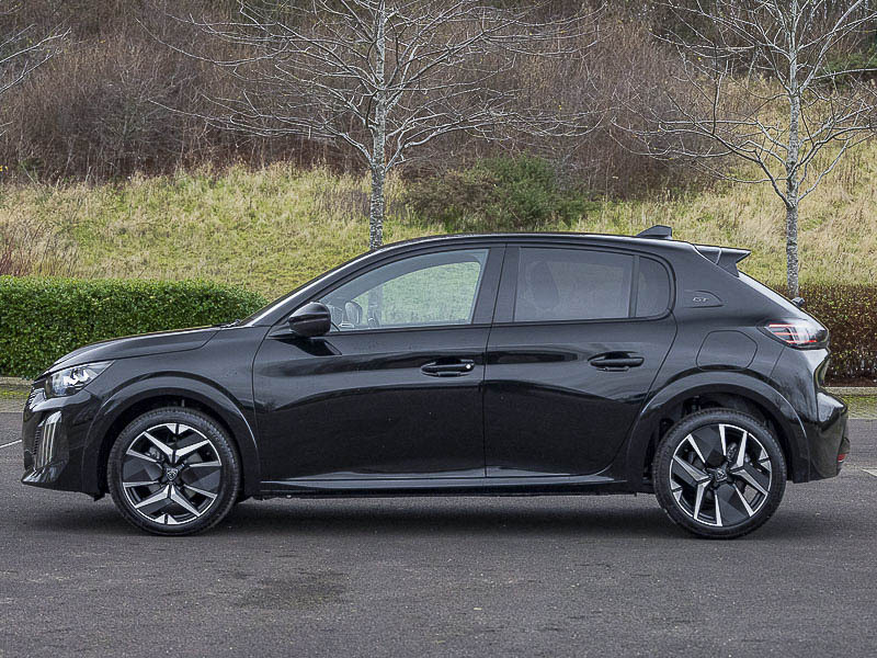 Peugeot 208 1.2 Puretech 100 Gt Premium Black #4
