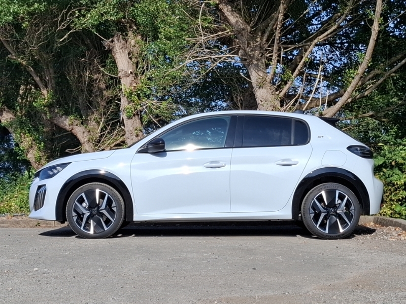 Peugeot 208 1.2 Puretech 100 Gt SA26NCZ White #4