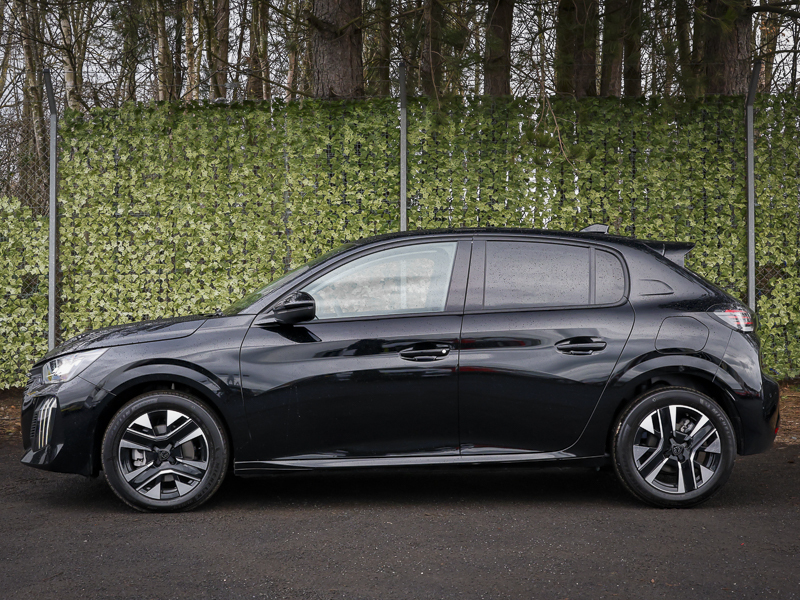 Peugeot 208 1.2 Hybrid 100 Allure E-dsc6 Black #4