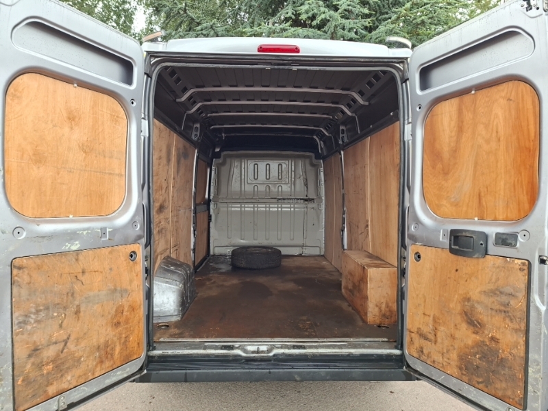 Peugeot Boxer  White #18