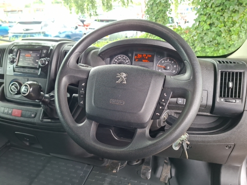 Peugeot Boxer  White #8