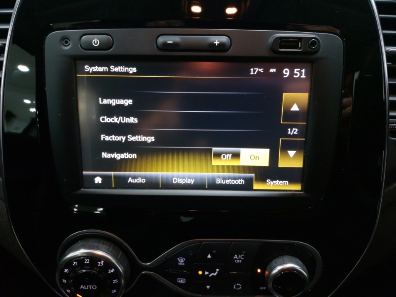 Renault Captur 0.9 Dynamique S Nav Black #16