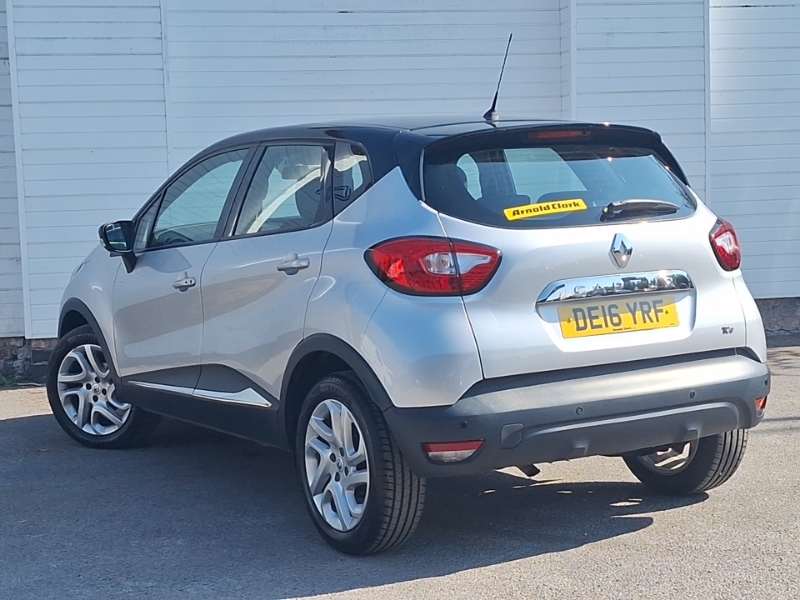 Renault Captur 0.9 Tce 90 Dynamique Nav DE16YRF Silver #2
