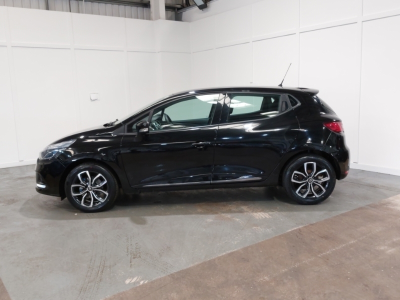 Renault Clio 0.9 Tce 75 Play Black #4