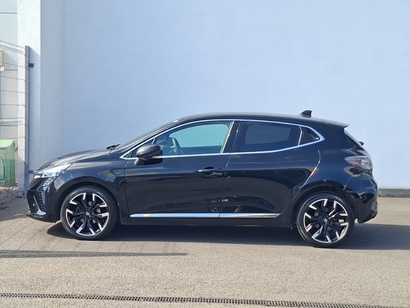 Renault Clio 1.0 Tce 90 Techno Black #4