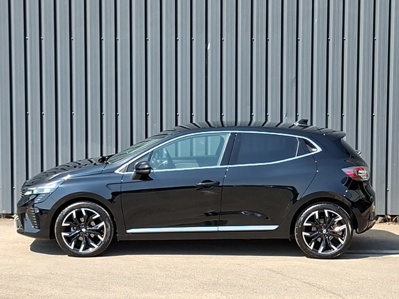 Renault Clio 1.0 Tce 90 Techno Black #4