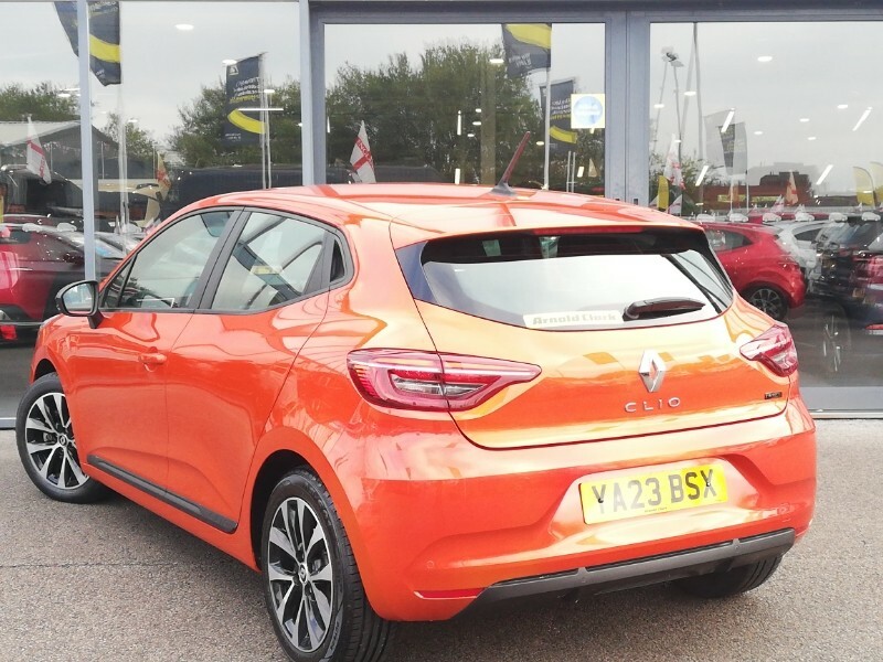 Renault Clio 1.6 E-tech Full Hybrid 145 Evolution Orange #2